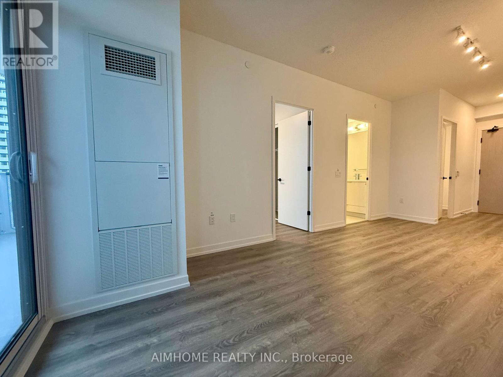 2911 - 8 Interchange Way, Vaughan, Ontario  L4K 0R2 - Photo 7 - N12643864