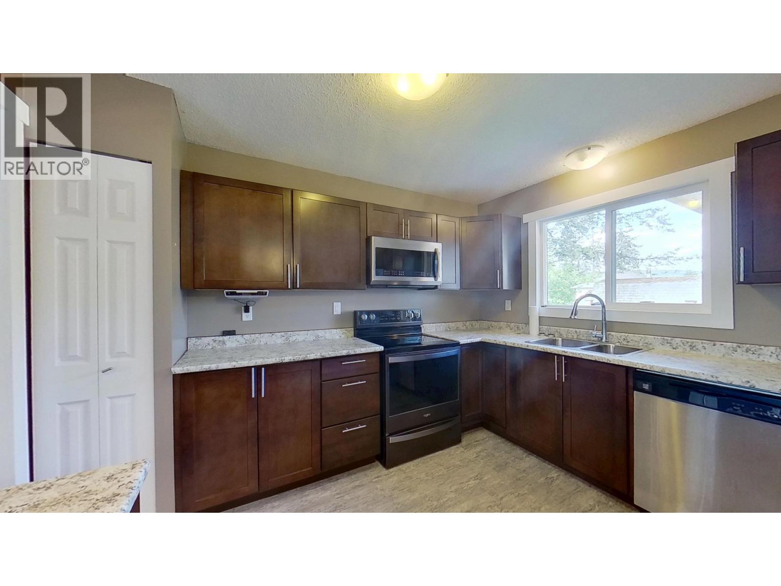 679 Jones Street, Quesnel, British Columbia  V2J 2X3 - Photo 8 - R3074516