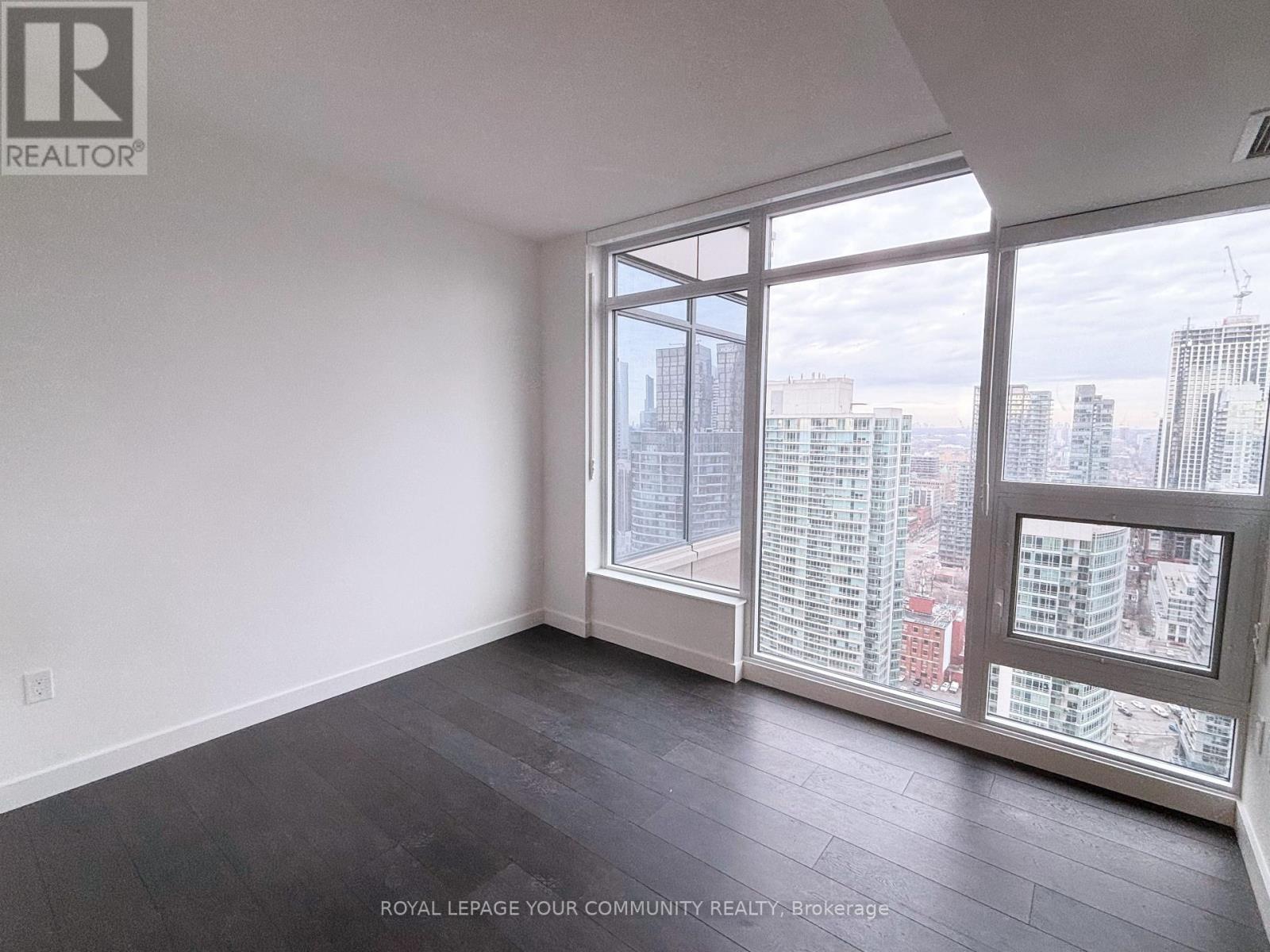 3603 - 1 Concord Cityplace Way, Toronto, Ontario  M5V 0X3 - Photo 10 - C12642902