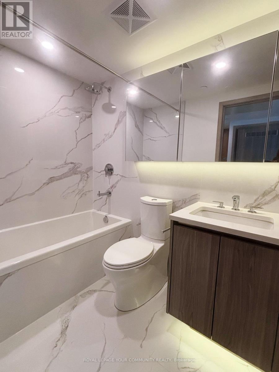 3603 - 1 Concord Cityplace Way, Toronto, Ontario  M5V 0X3 - Photo 8 - C12642902