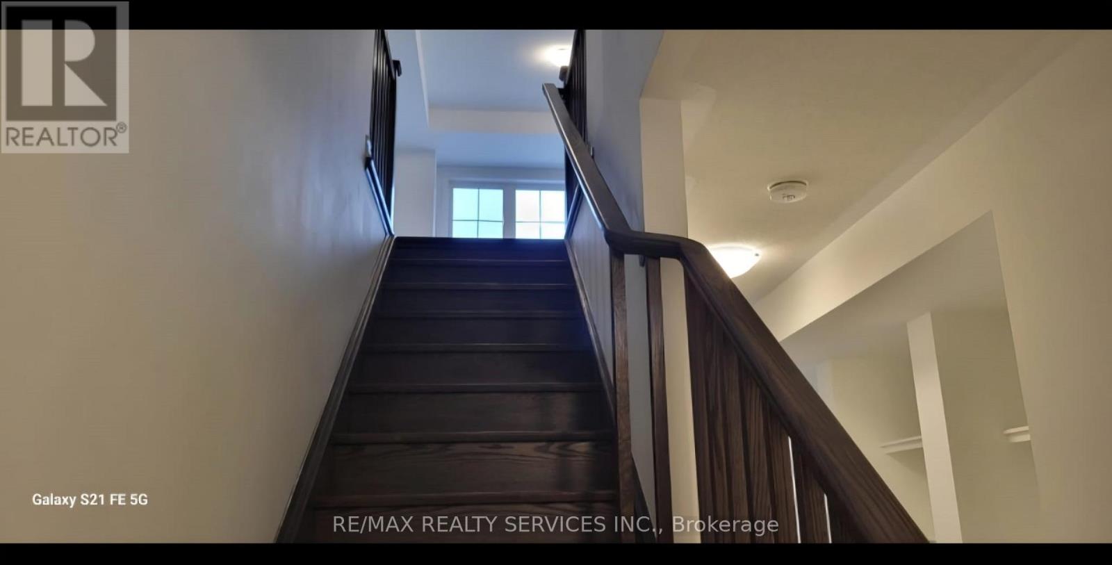 55 Melmar Street, Brampton, Ontario  L7A 5K6 - Photo 3 - W12643778