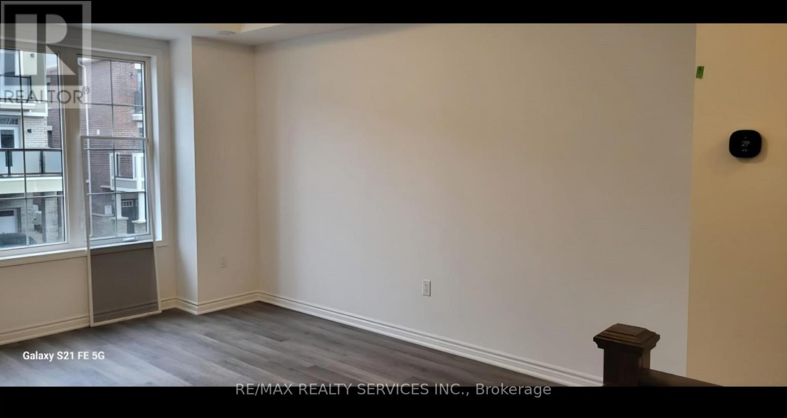 55 Melmar Street, Brampton, Ontario  L7A 5K6 - Photo 7 - W12643778