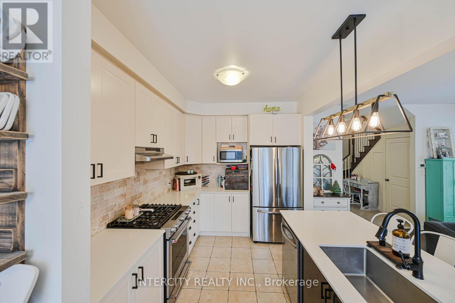 49 Mccardy Court, Caledon, Ontario  L7C 3W9 - Photo 18 - W12643794