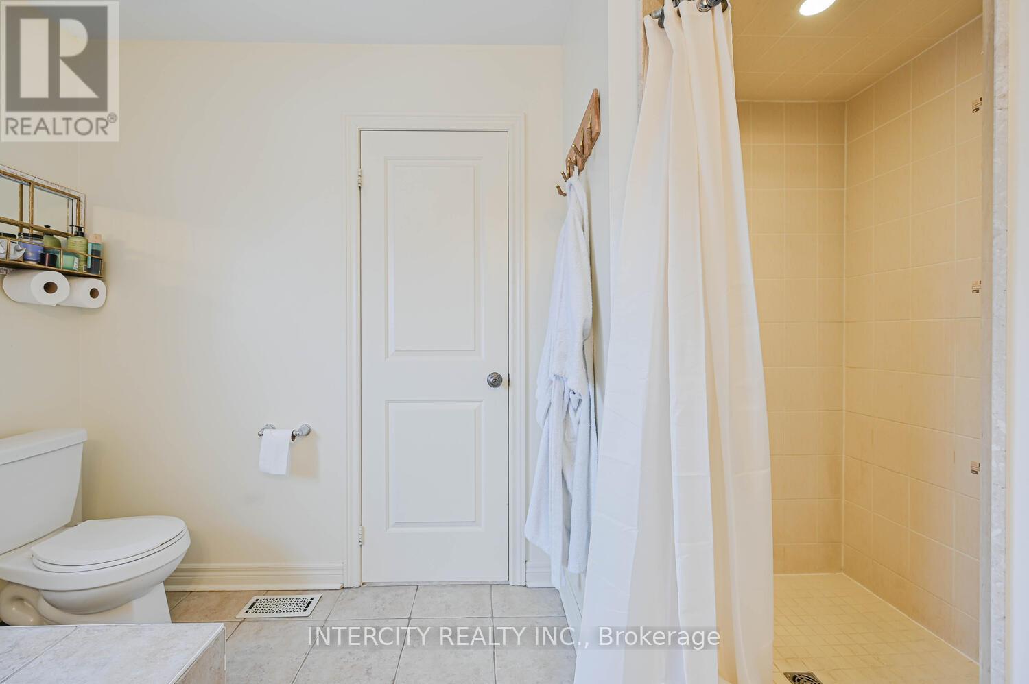 49 Mccardy Court, Caledon, Ontario  L7C 3W9 - Photo 32 - W12643794