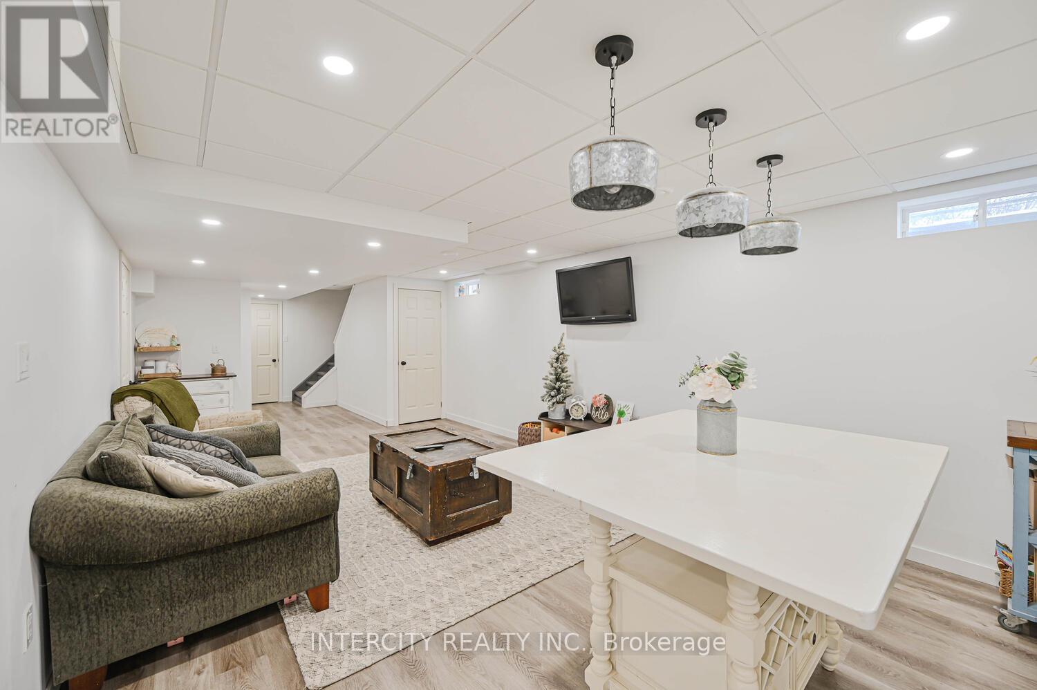 49 Mccardy Court, Caledon, Ontario  L7C 3W9 - Photo 46 - W12643794