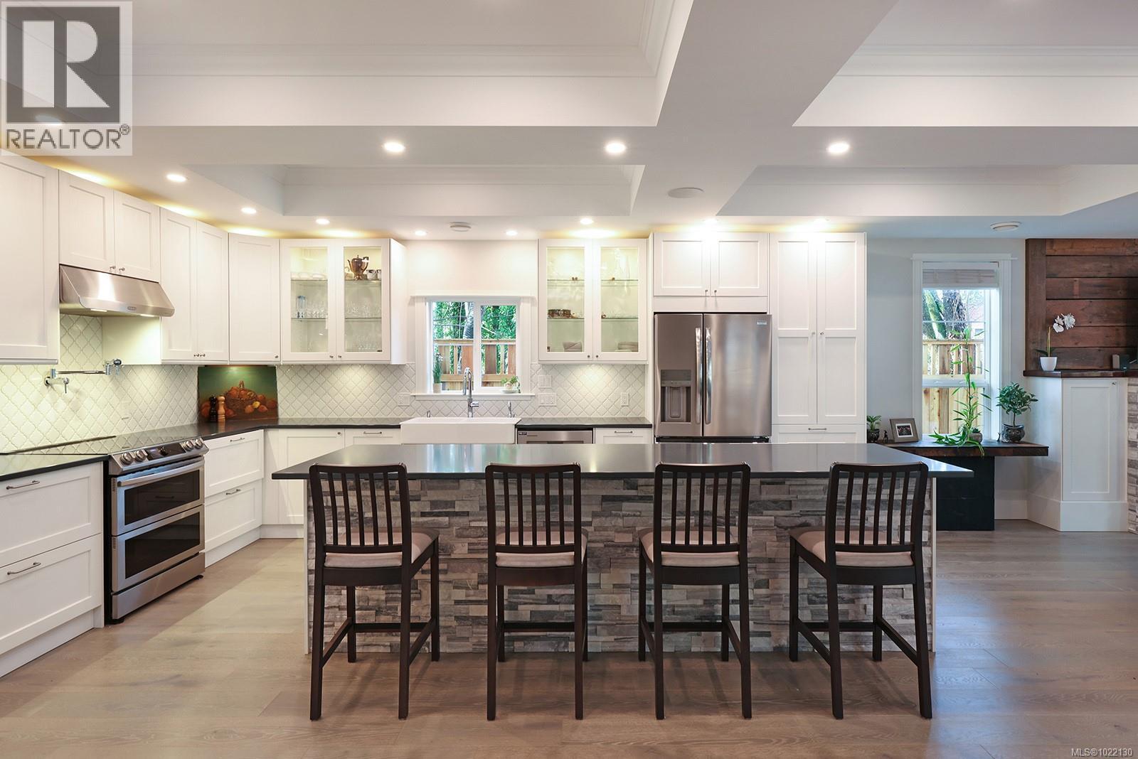 877 3rd St, Courtenay, British Columbia  V9N 1E9 - Photo 11 - 1022130