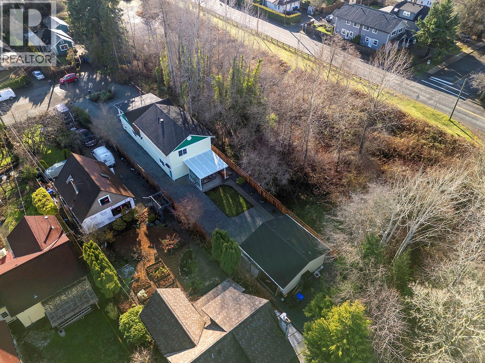 877 3rd St, Courtenay, British Columbia  V9N 1E9 - Photo 36 - 1022130