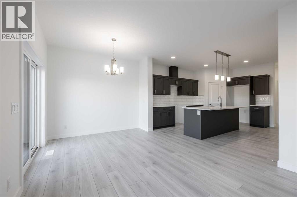 51 Heritage Manor, Cochrane, Alberta  T4C 0L3 - Photo 12 - A2264616