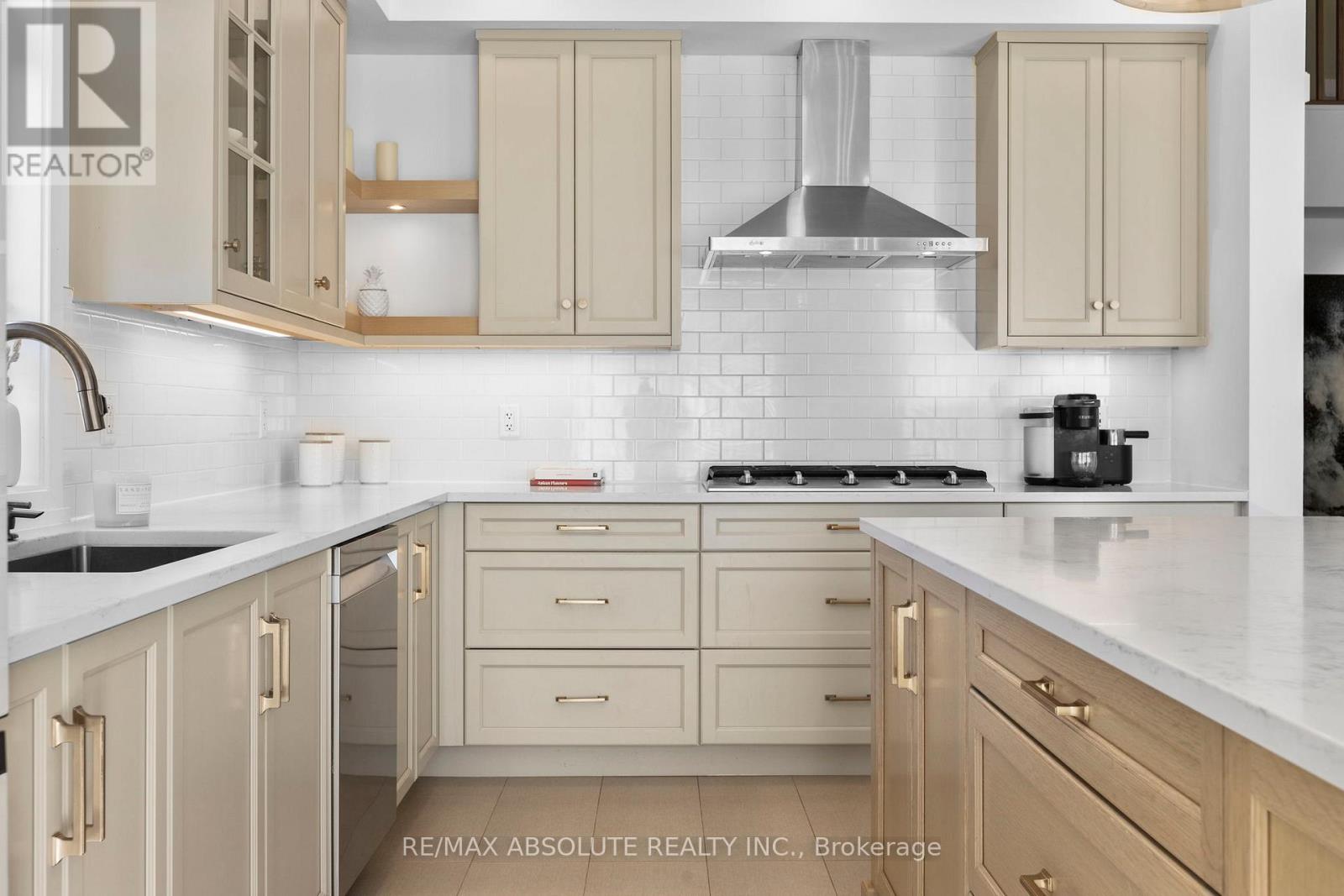 921 Beckton Heights, Ottawa, Ontario  K2S 2X5 - Photo 24 - X12455413