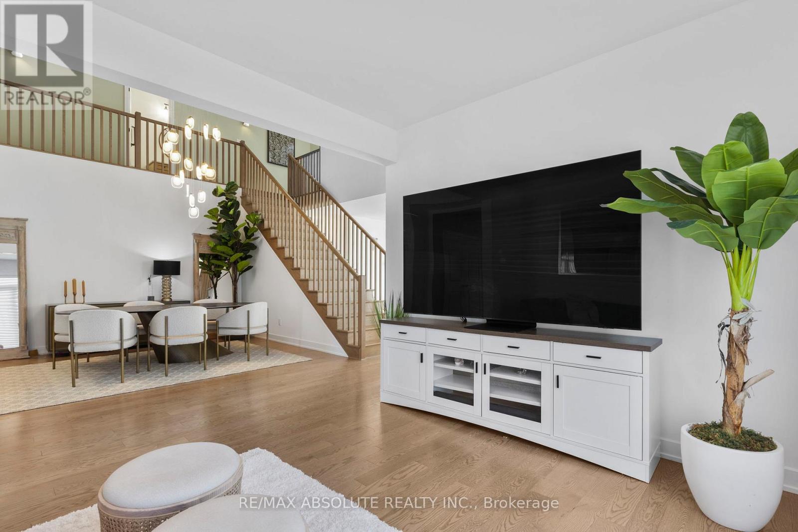 921 Beckton Heights, Ottawa, Ontario  K2S 2X5 - Photo 12 - X12455413