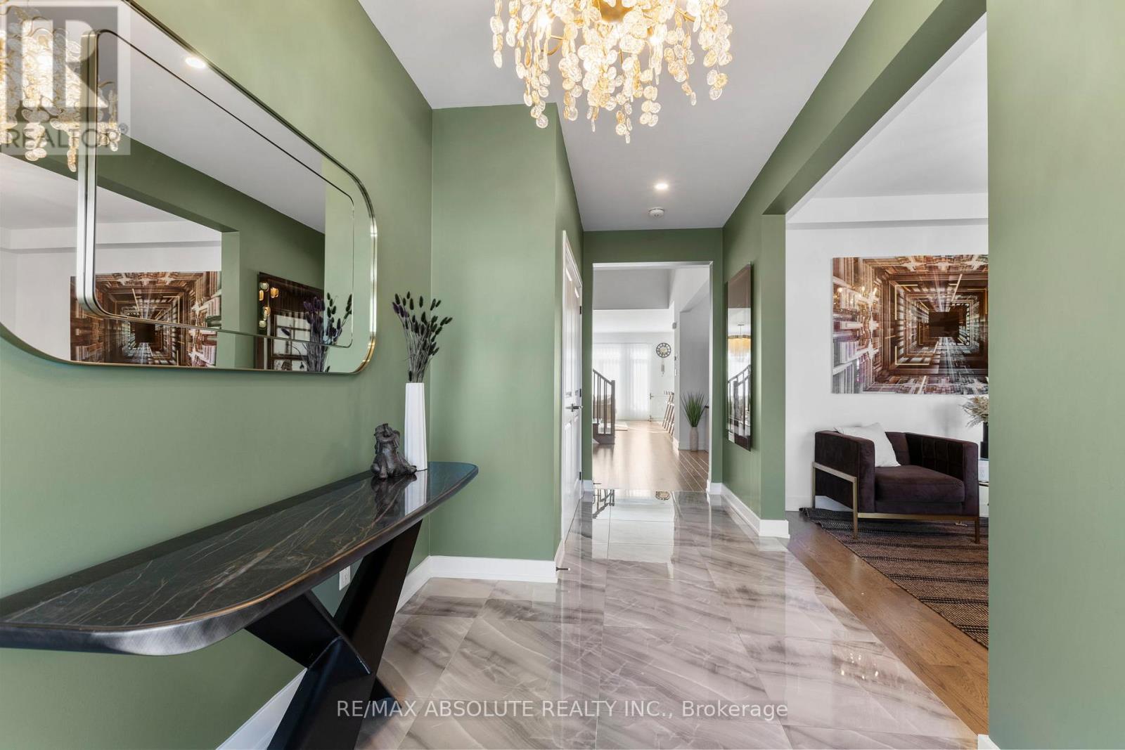 921 Beckton Heights, Ottawa, Ontario  K2S 2X5 - Photo 9 - X12455413