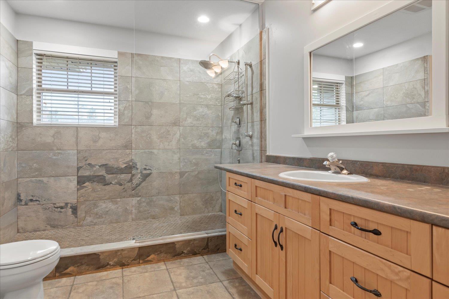 50318 Camp River Road, Rosedale, Rosedale, British Columbia  V2P 6H4 - Photo 40 - C8074330