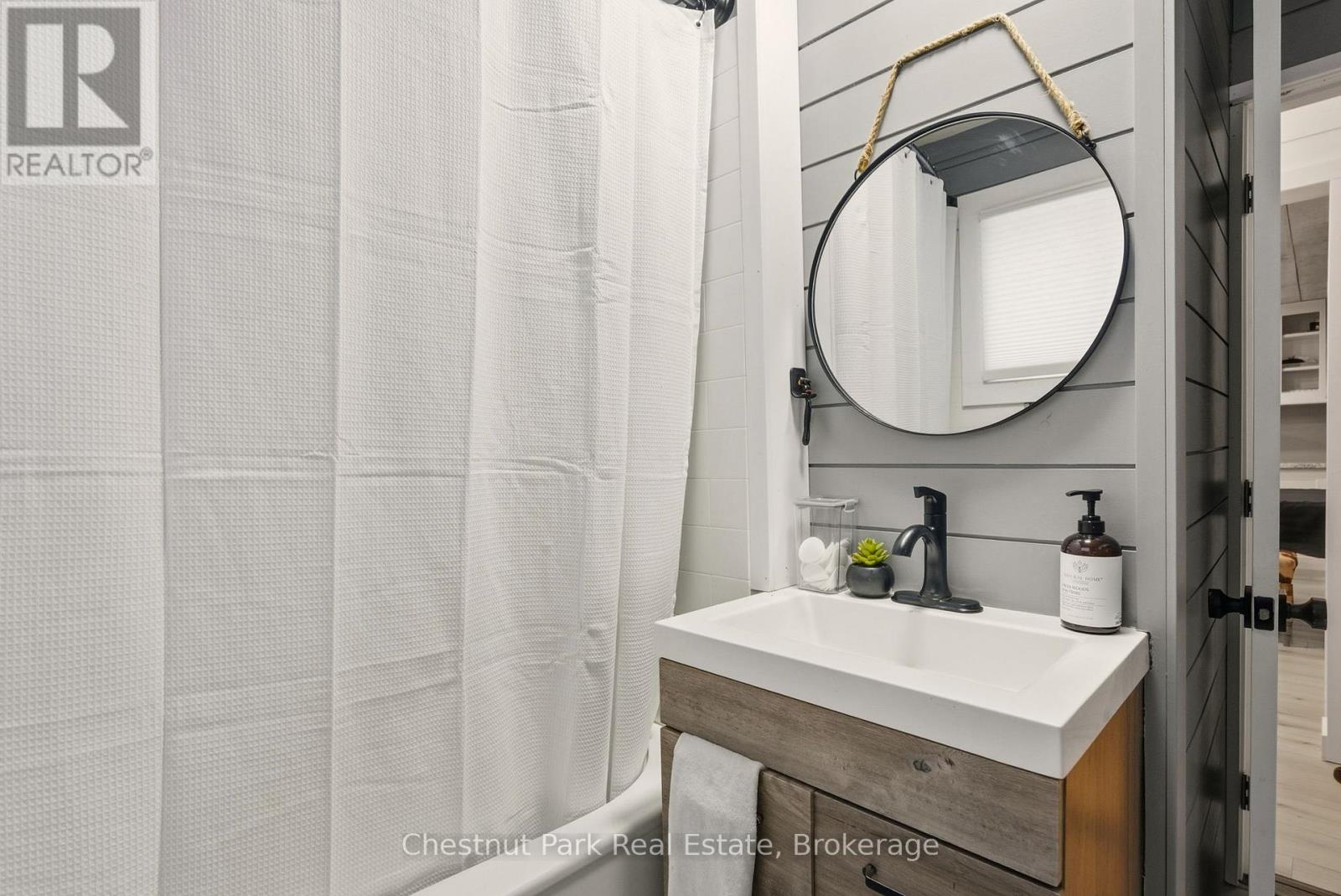 354 Muskoka 10 Road, Huntsville, Ontario  P0B 1L0 - Photo 21 - X12643898