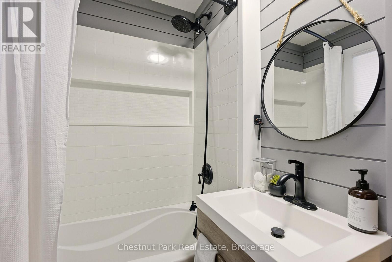 354 Muskoka 10 Road, Huntsville, Ontario  P0B 1L0 - Photo 22 - X12643898