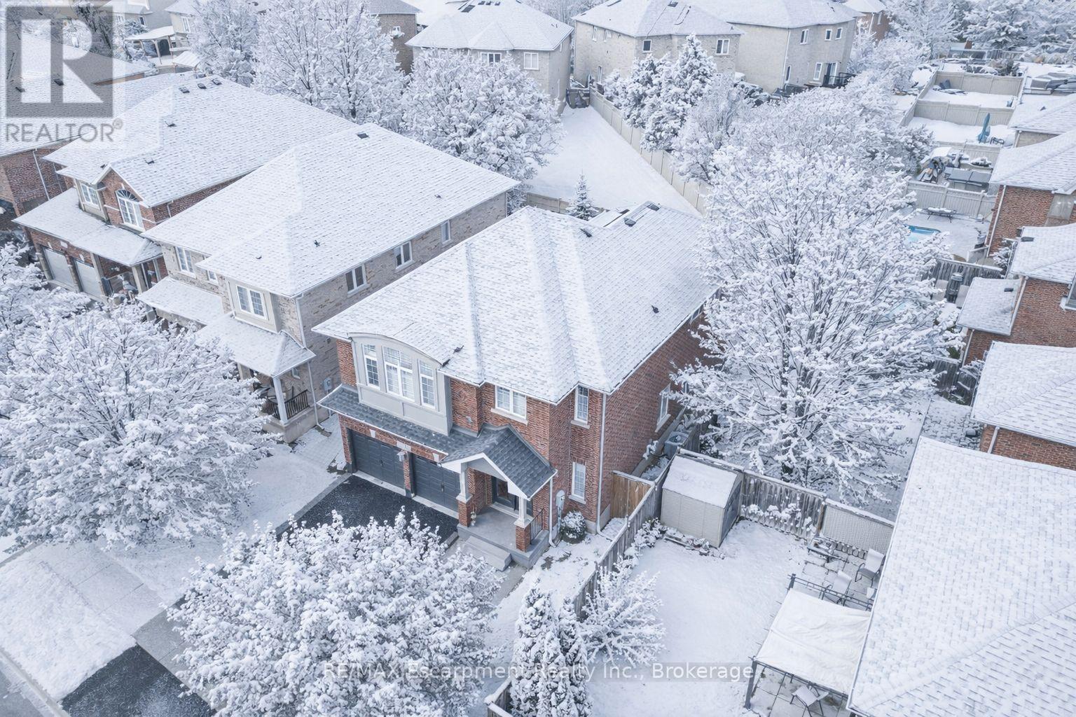 2301 Baronwood Drive, Oakville, Ontario  L6M 4Z6 - Photo 32 - W12410878