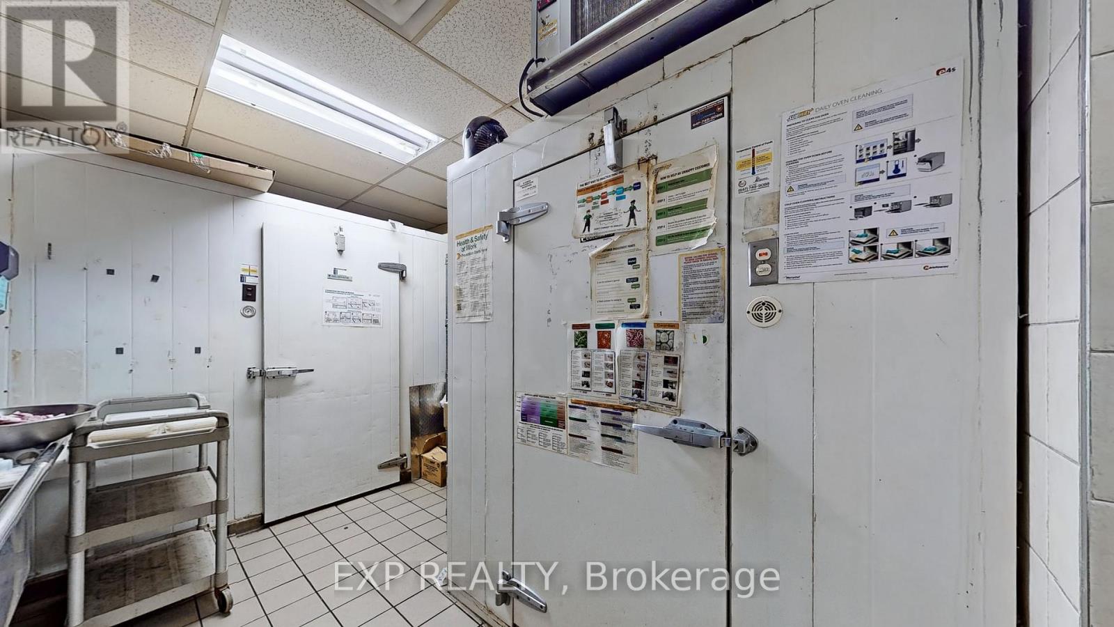 105 Parkway Forest Drive, Toronto, Ontario  M2J 1L8 - Photo 21 - C12643880