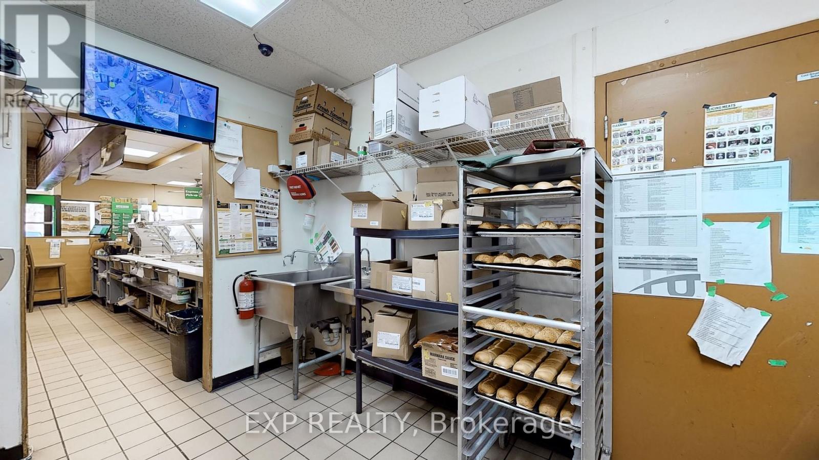 105 Parkway Forest Drive, Toronto, Ontario  M2J 1L8 - Photo 25 - C12643880