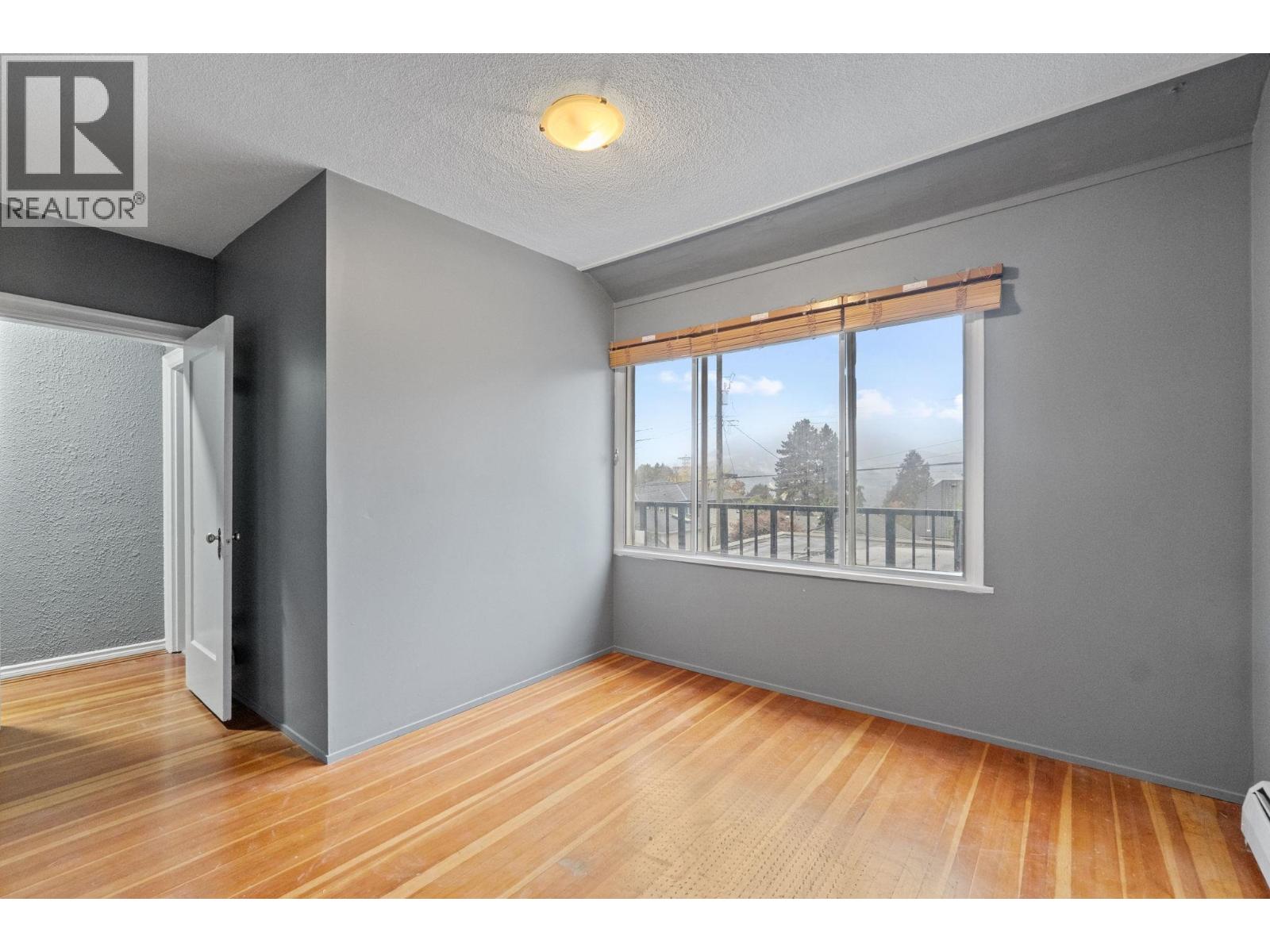 3775 Trinity Street, Burnaby, British Columbia V5C 1N1 - Photo 11 - R3058152