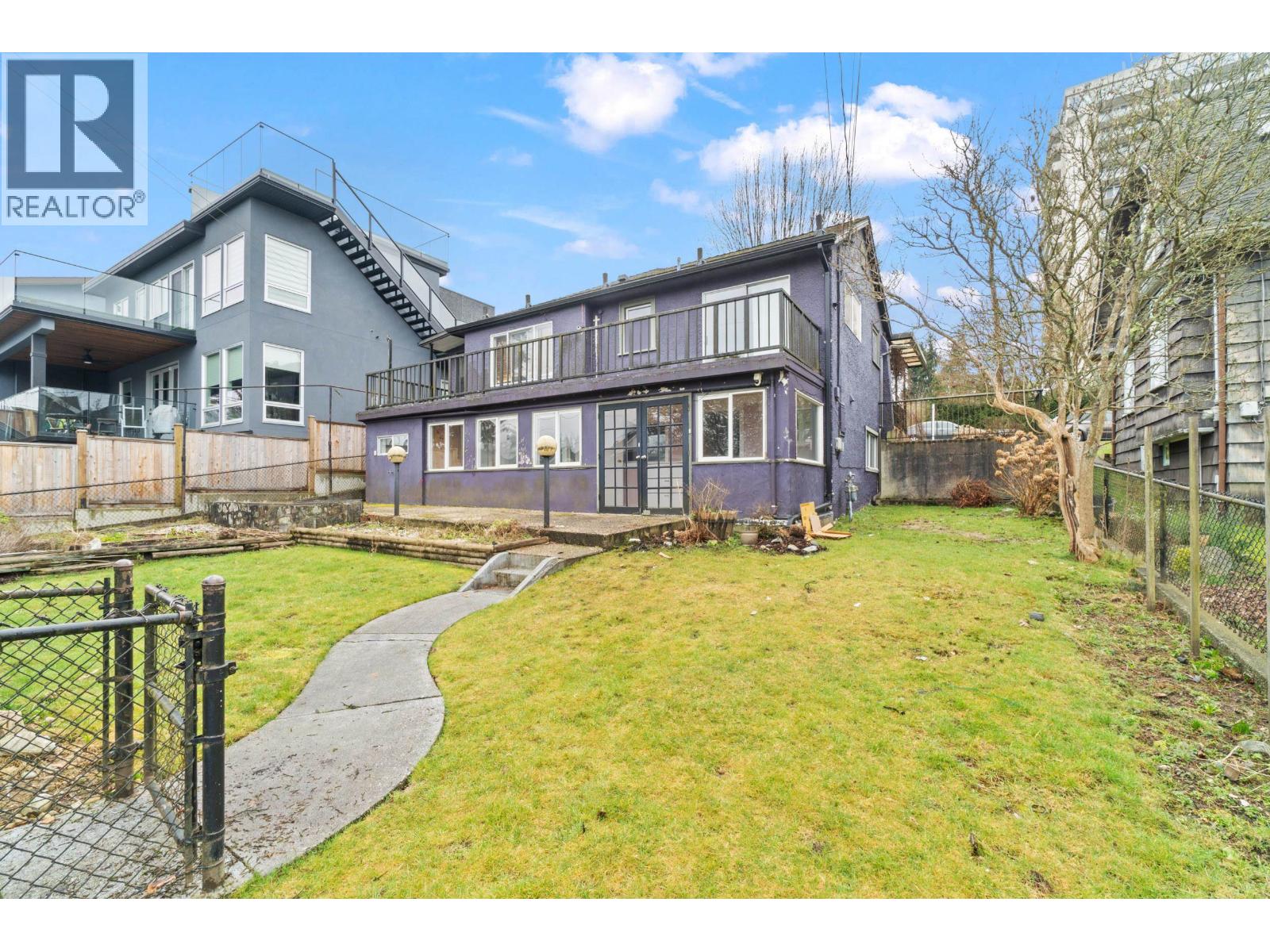 3775 Trinity Street, Burnaby, British Columbia V5C 1N1 - Photo 8 - R3058152