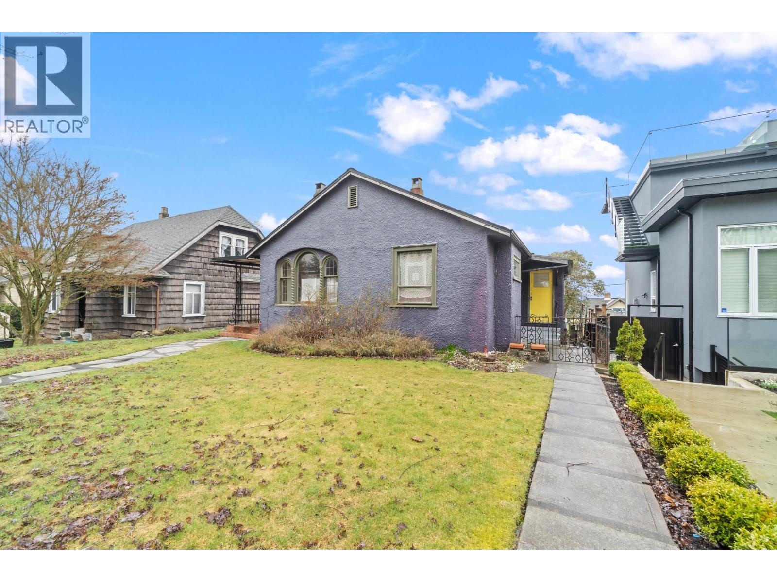 3775 Trinity Street, Burnaby, British Columbia V5C 1N1 - Photo 7 - R3058152