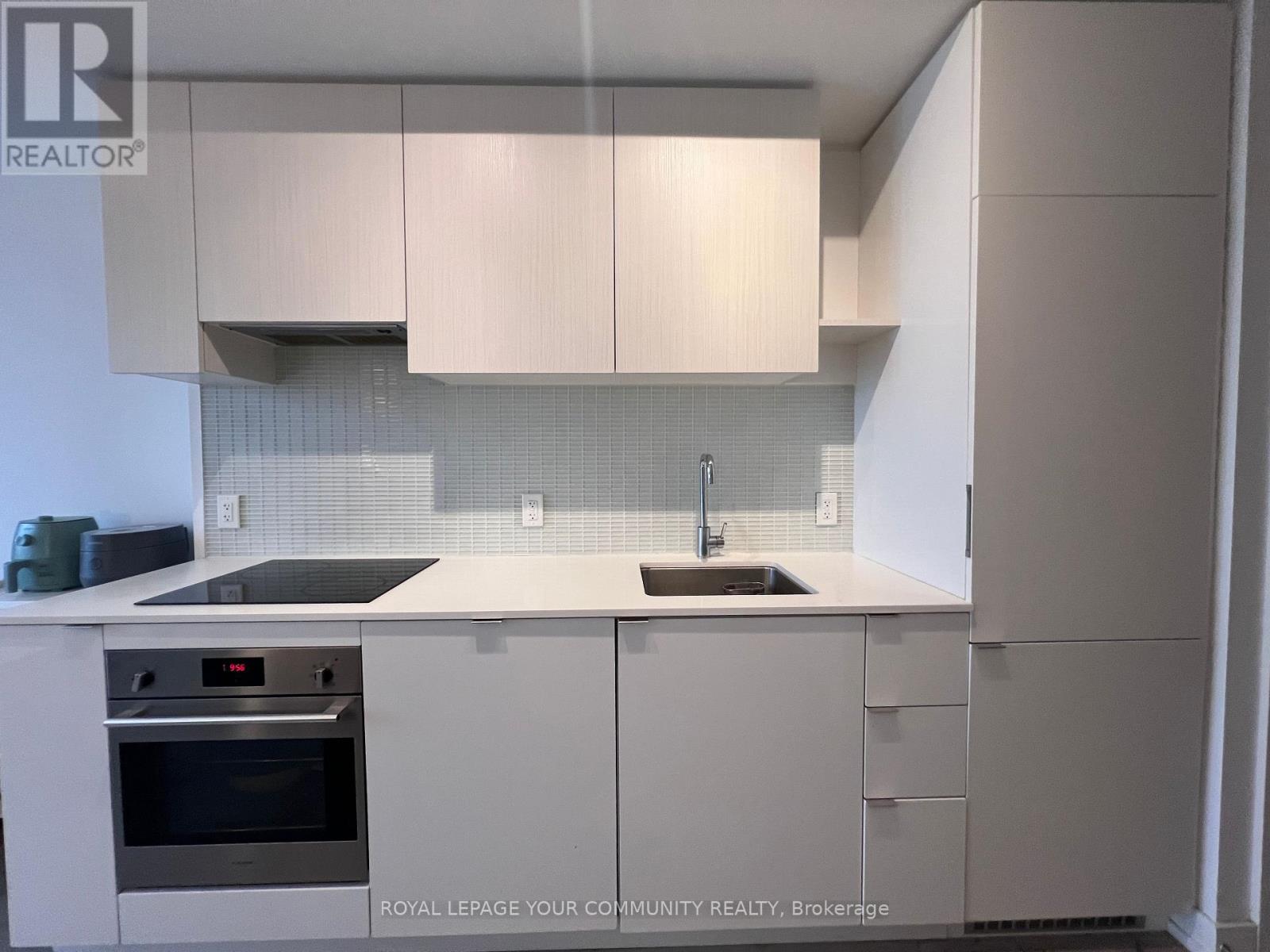 2812 - 161 Roehampton Avenue, Toronto, Ontario  M4P 0C8 - Photo 6 - C12640736