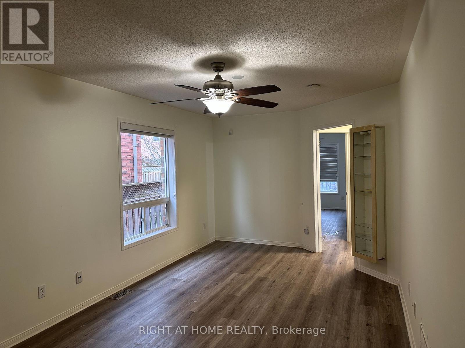 Main Floor - 5864 Delle Donne Drive, Mississauga, Ontario  L5M 7A3 - Photo 3 - W12525620