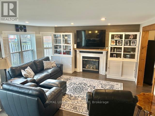 25 Kidd Crescent, New Tecumseth, Ontario  L9R 0C8 - Photo 3 - N12643876