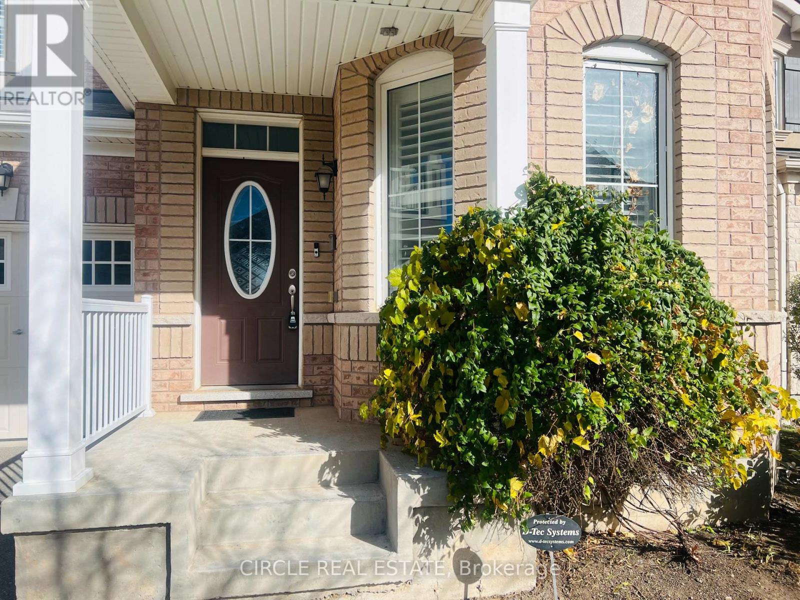 1368 Connaught Terrace, Milton, Ontario  L9E 0B8 - Photo 3 - W12643892