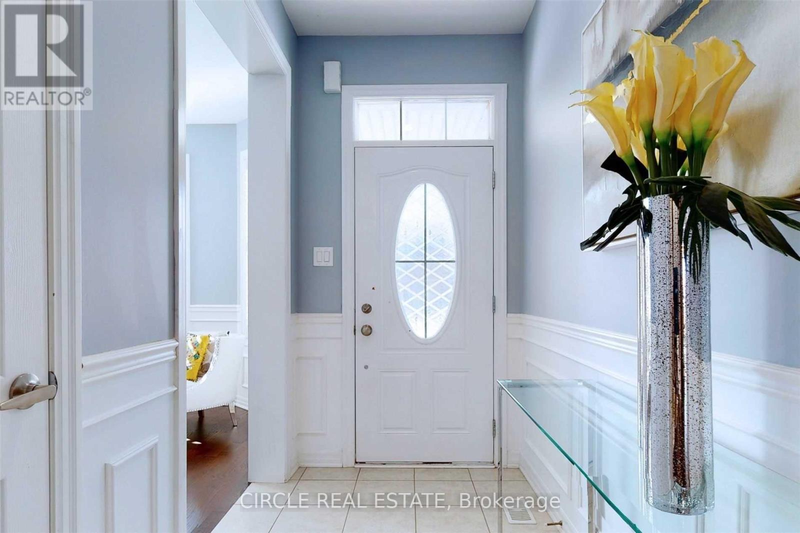 1368 Connaught Terrace, Milton, Ontario  L9E 0B8 - Photo 6 - W12643892