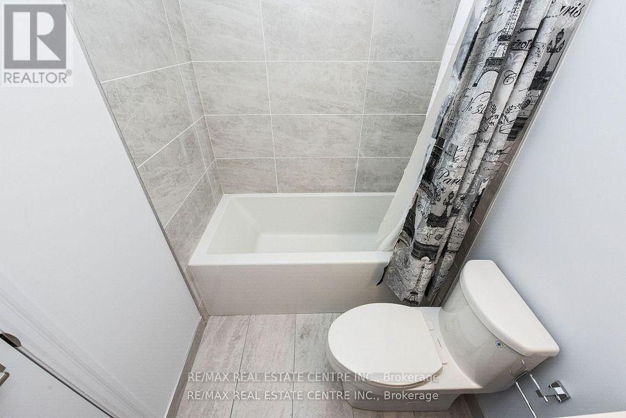3209 - 36 Elm Drive W, Mississauga, Ontario  L5B 1L9 - Photo 16 - W12643900