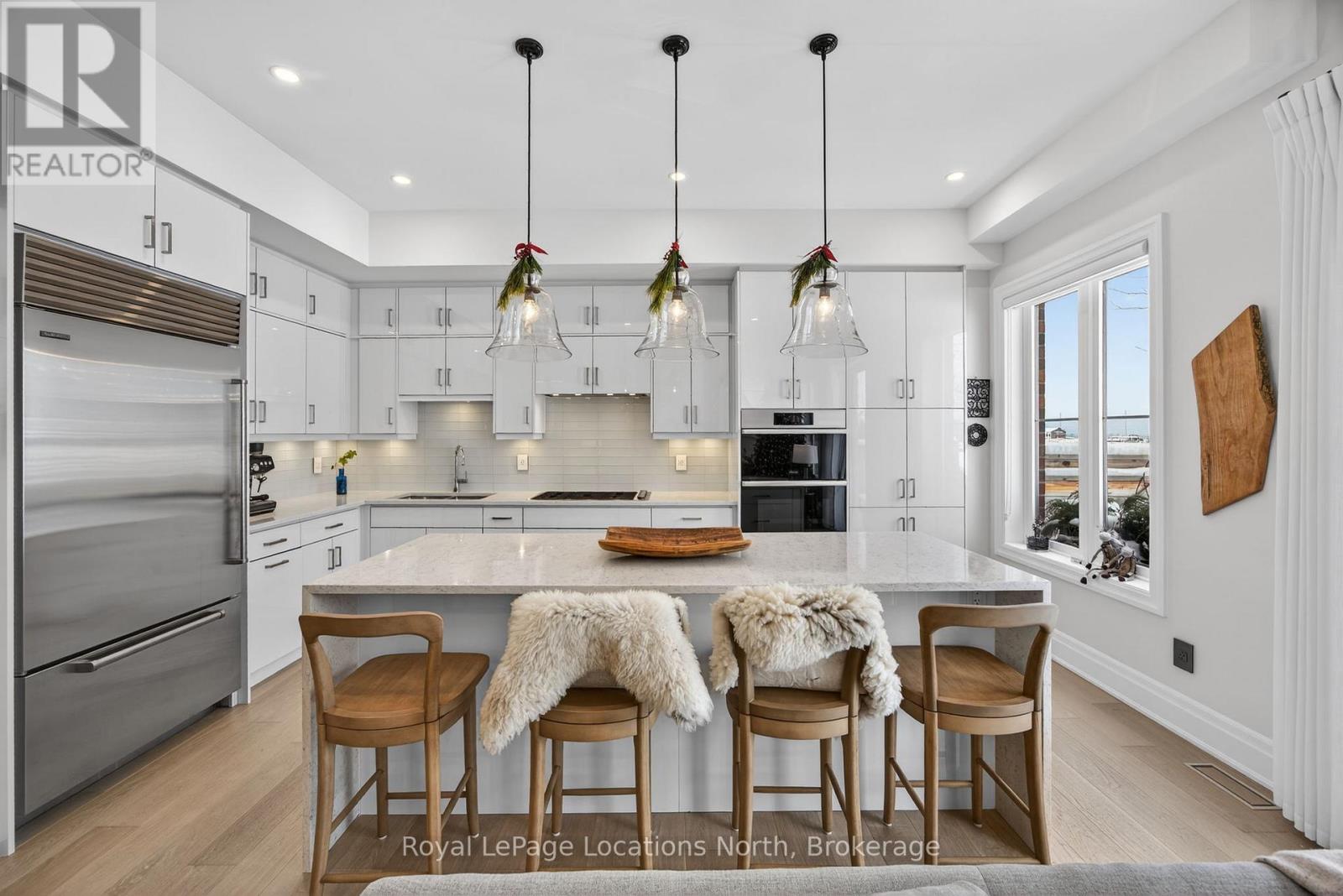 4 Huronic Court, Collingwood, Ontario  L9Y 5L6 - Photo 6 - S12643936