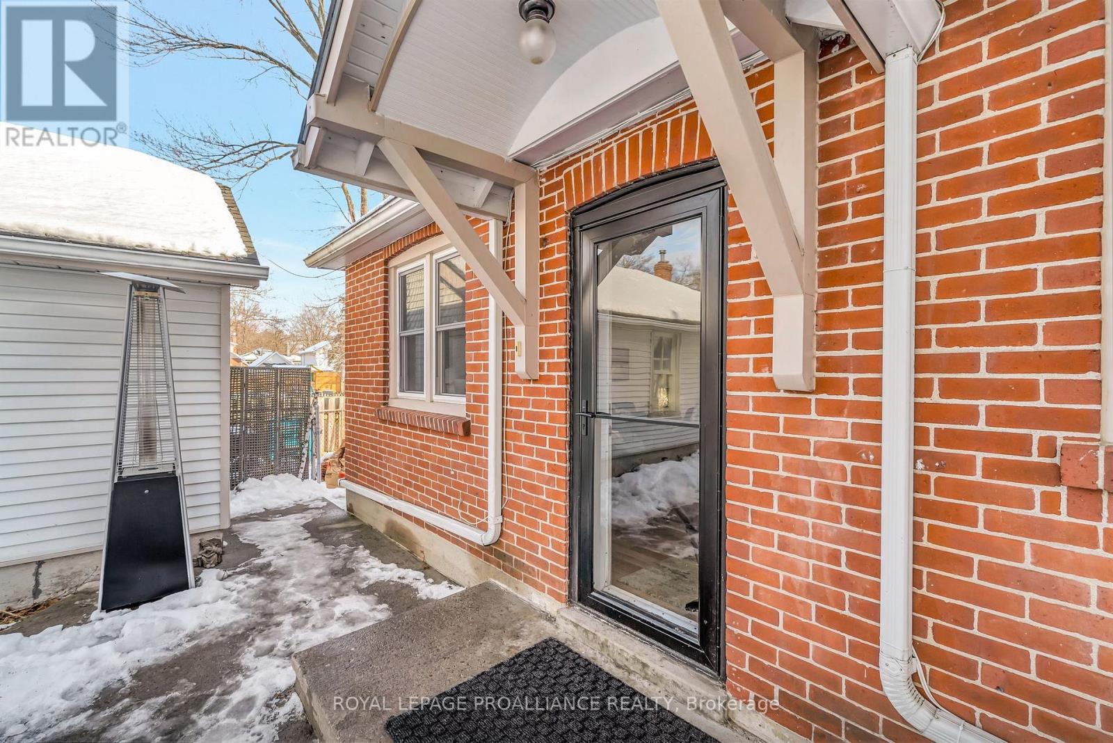 209 Centre Street N, Greater Napanee, Ontario  K7R 1N7 - Photo 35 - X12643948