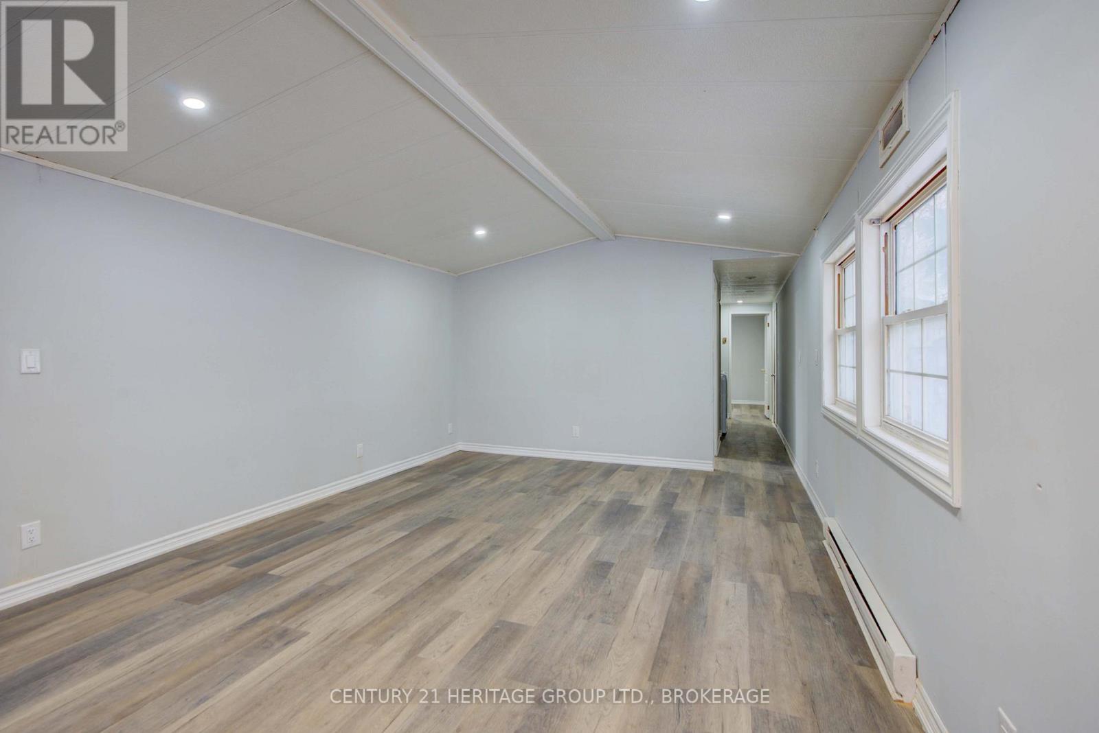 35 - 227 Big Hill Road, Leeds And The Thousand Islands, Ontario  K0H 2N0 - Photo 14 - X12643978