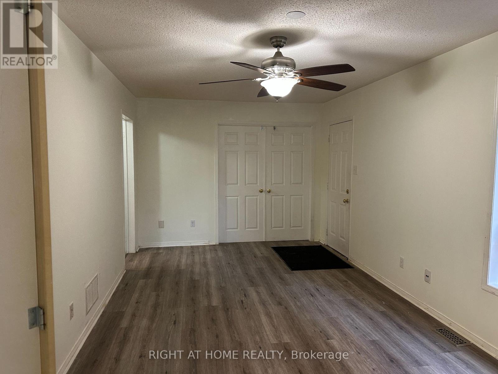 Main Floor - 5864 Delle Donne Drive, Mississauga, Ontario  L5M 7A3 - Photo 4 - W12525620