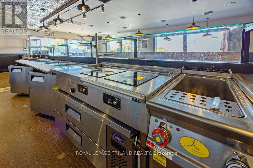 985 Talbot Street, St. Thomas, Ontario  N5P 1E9 - Photo 22 - X12643968