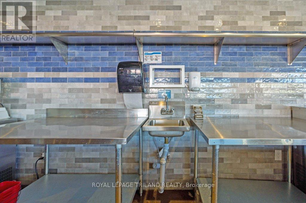 985 Talbot Street, St. Thomas, Ontario  N5P 1E9 - Photo 23 - X12643968