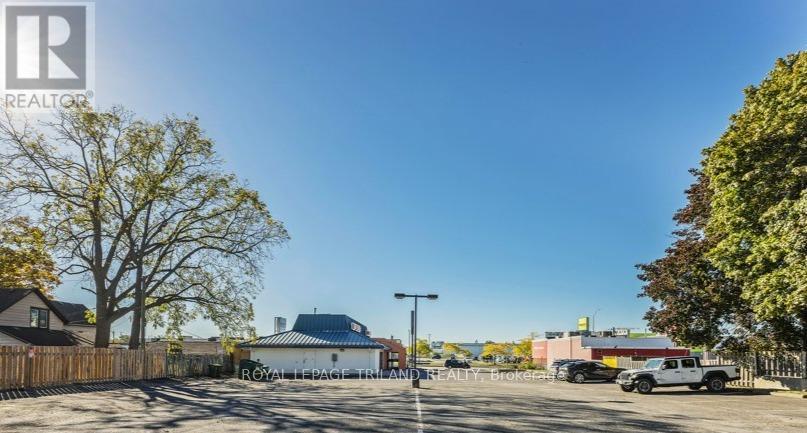 985 Talbot Street, St. Thomas, Ontario  N5P 1E9 - Photo 39 - X12643968