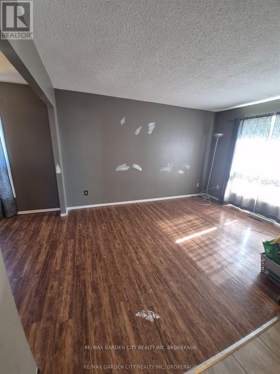 74 Commerford Street, Thorold, Ontario  L2V 4R1 - Photo 10 - X12643996