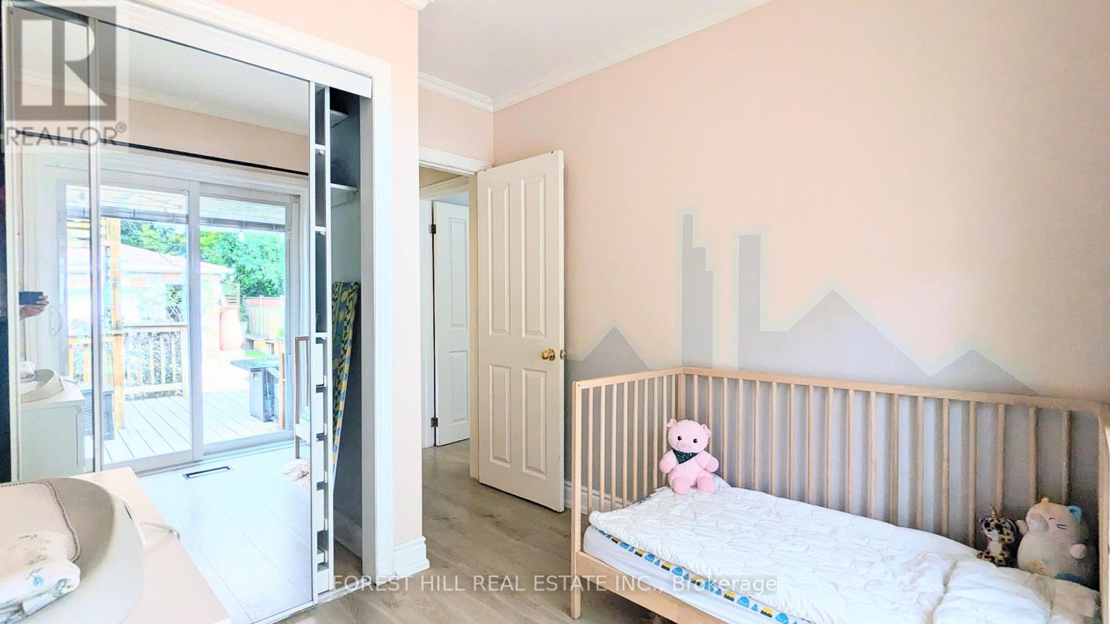 34 Rotherham Avenue, Toronto, Ontario  M6M 1M2 - Photo 16 - W12404225