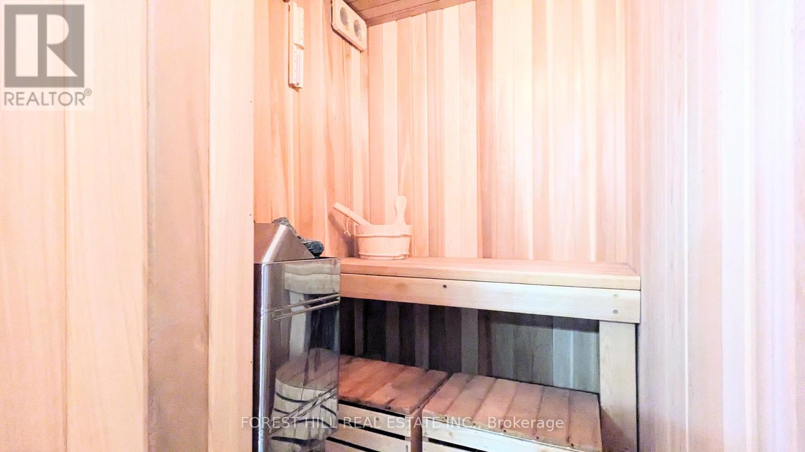 34 Rotherham Avenue, Toronto, Ontario  M6M 1M2 - Photo 21 - W12404225