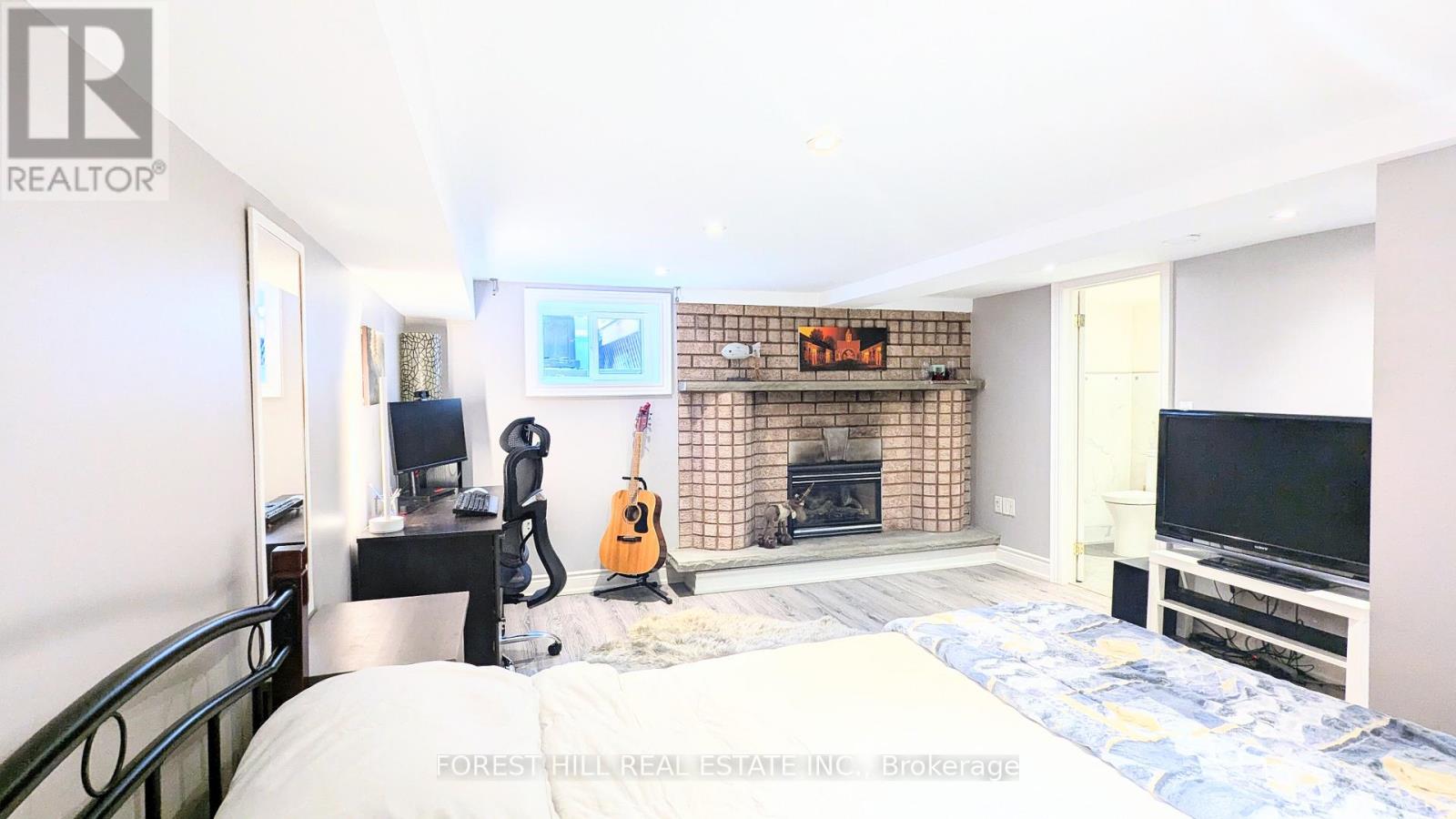 34 Rotherham Avenue, Toronto, Ontario  M6M 1M2 - Photo 25 - W12404225