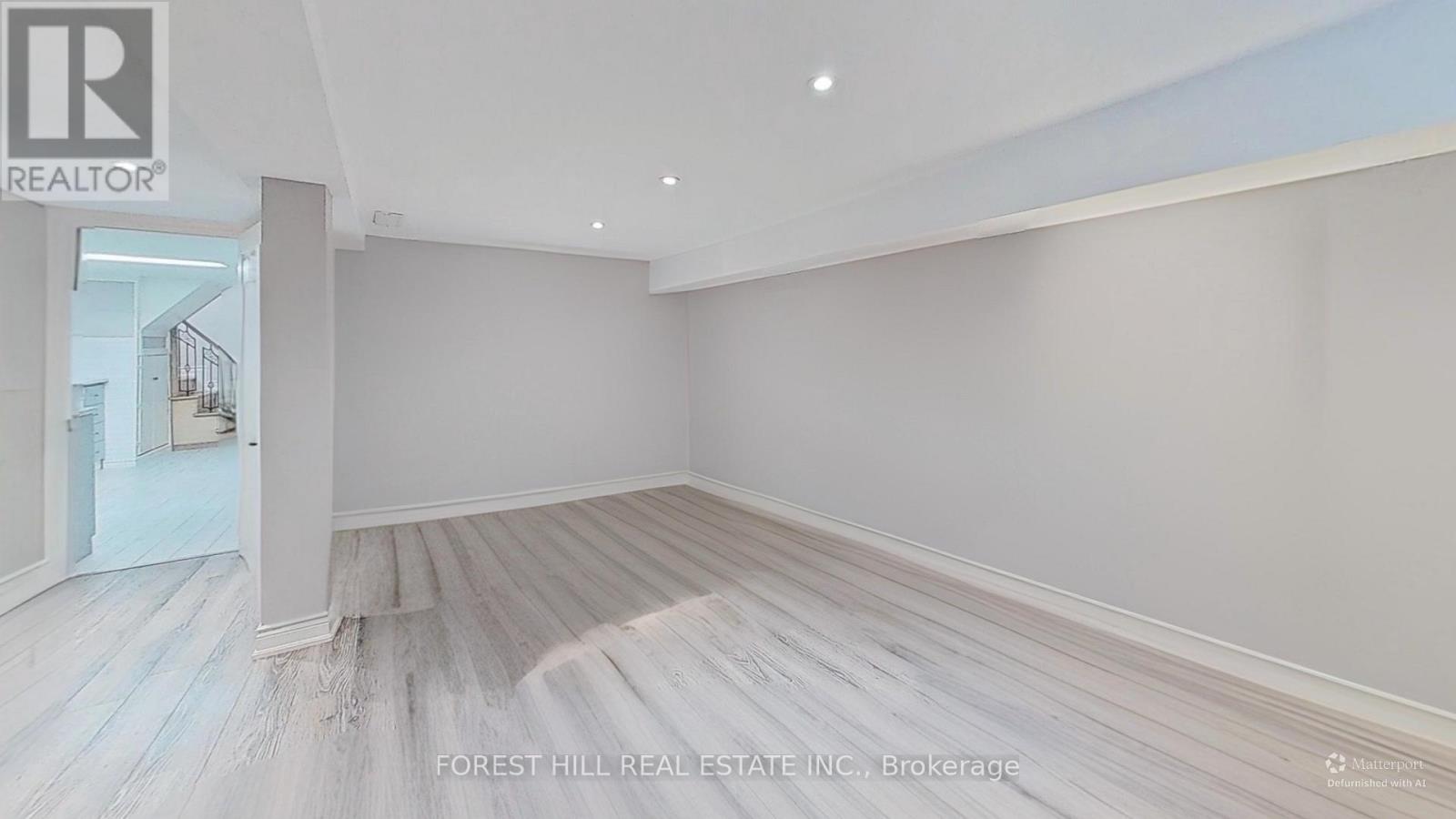 34 Rotherham Avenue, Toronto, Ontario  M6M 1M2 - Photo 27 - W12404225