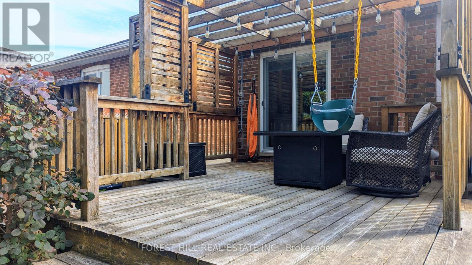 34 Rotherham Avenue, Toronto, Ontario  M6M 1M2 - Photo 35 - W12404225