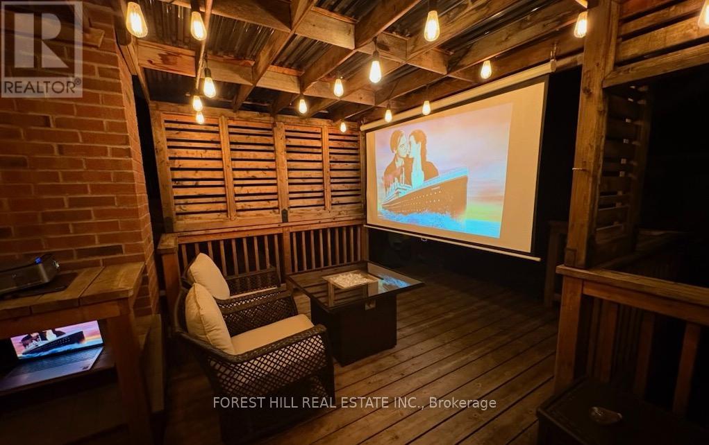 34 Rotherham Avenue, Toronto, Ontario  M6M 1M2 - Photo 39 - W12404225