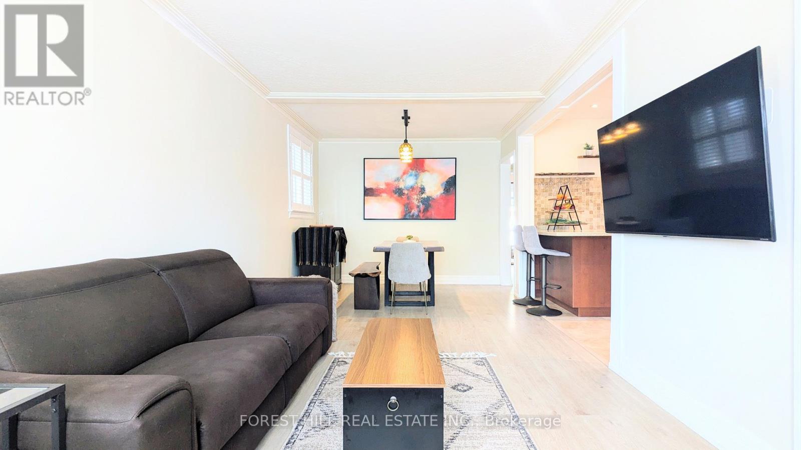 34 Rotherham Avenue, Toronto, Ontario  M6M 1M2 - Photo 5 - W12404225