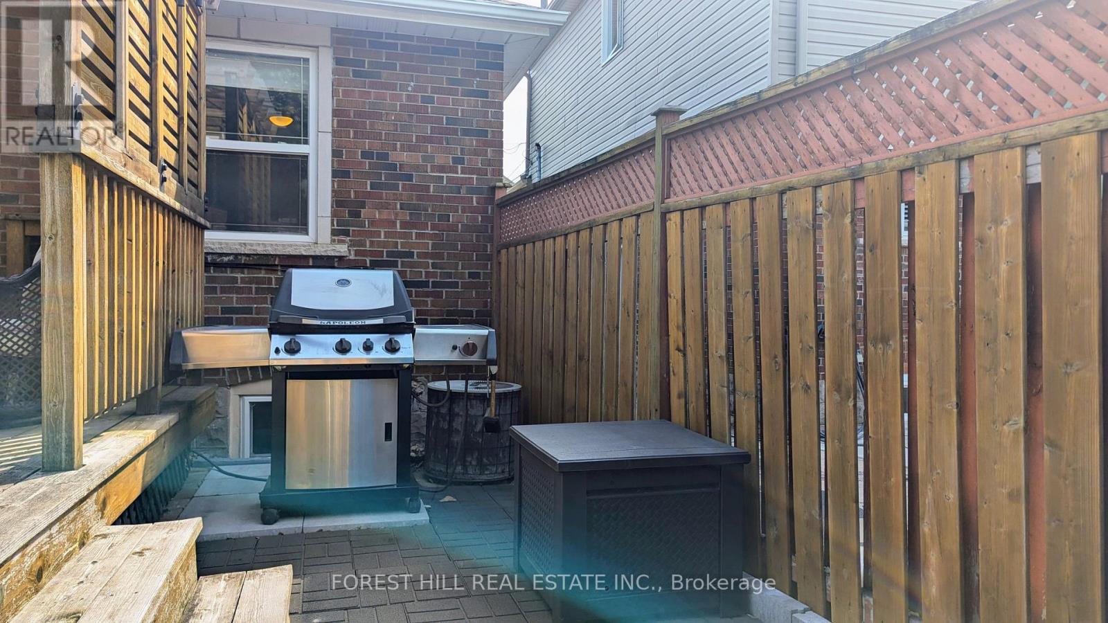 34 Rotherham Avenue, Toronto, Ontario  M6M 1M2 - Photo 36 - W12404225