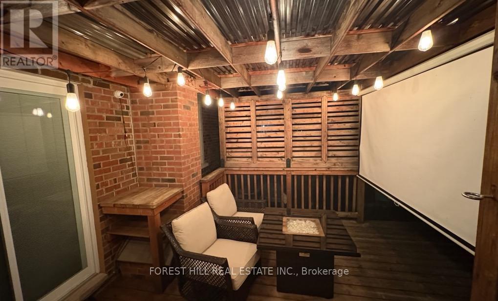 34 Rotherham Avenue, Toronto, Ontario  M6M 1M2 - Photo 38 - W12404225