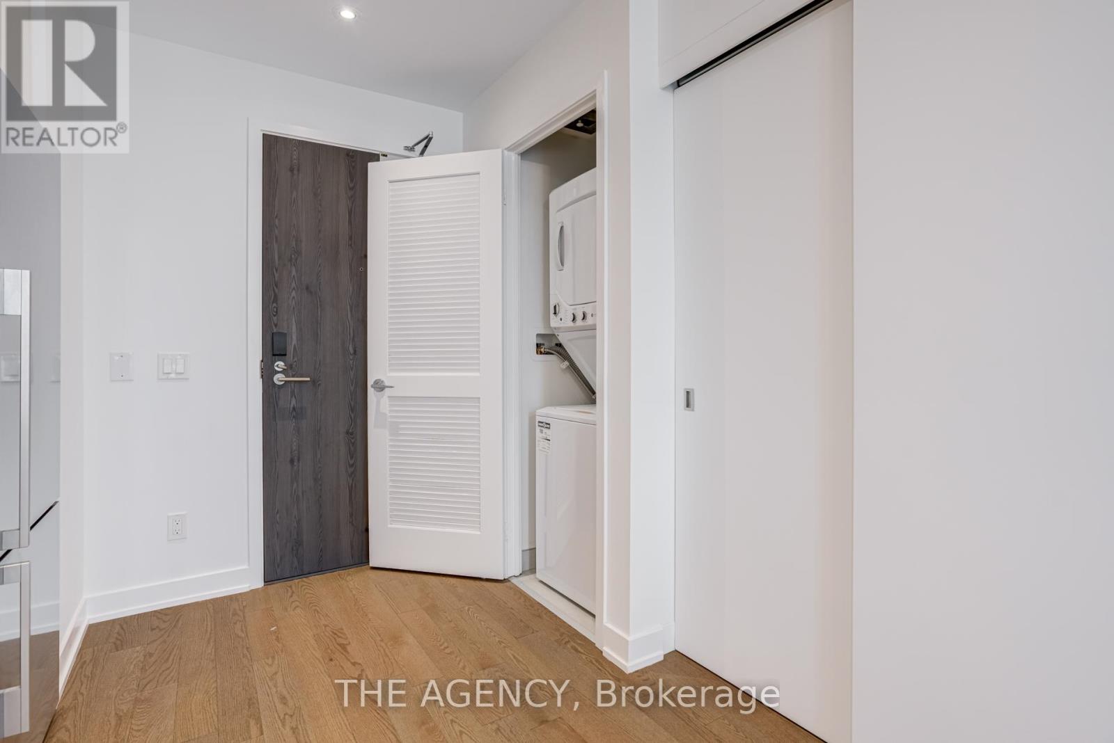 2401 - 25 Richmond Street E, Toronto, Ontario  M5C 0A6 - Photo 15 - C12643918