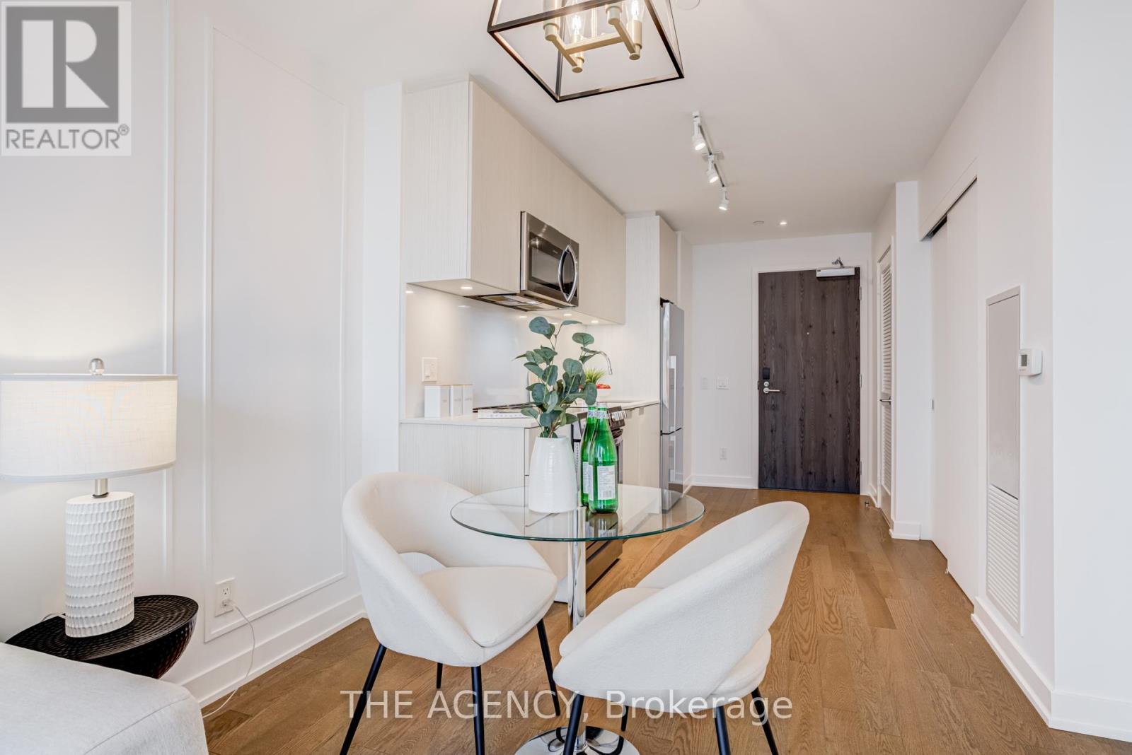 2401 - 25 Richmond Street E, Toronto, Ontario  M5C 0A6 - Photo 8 - C12643918