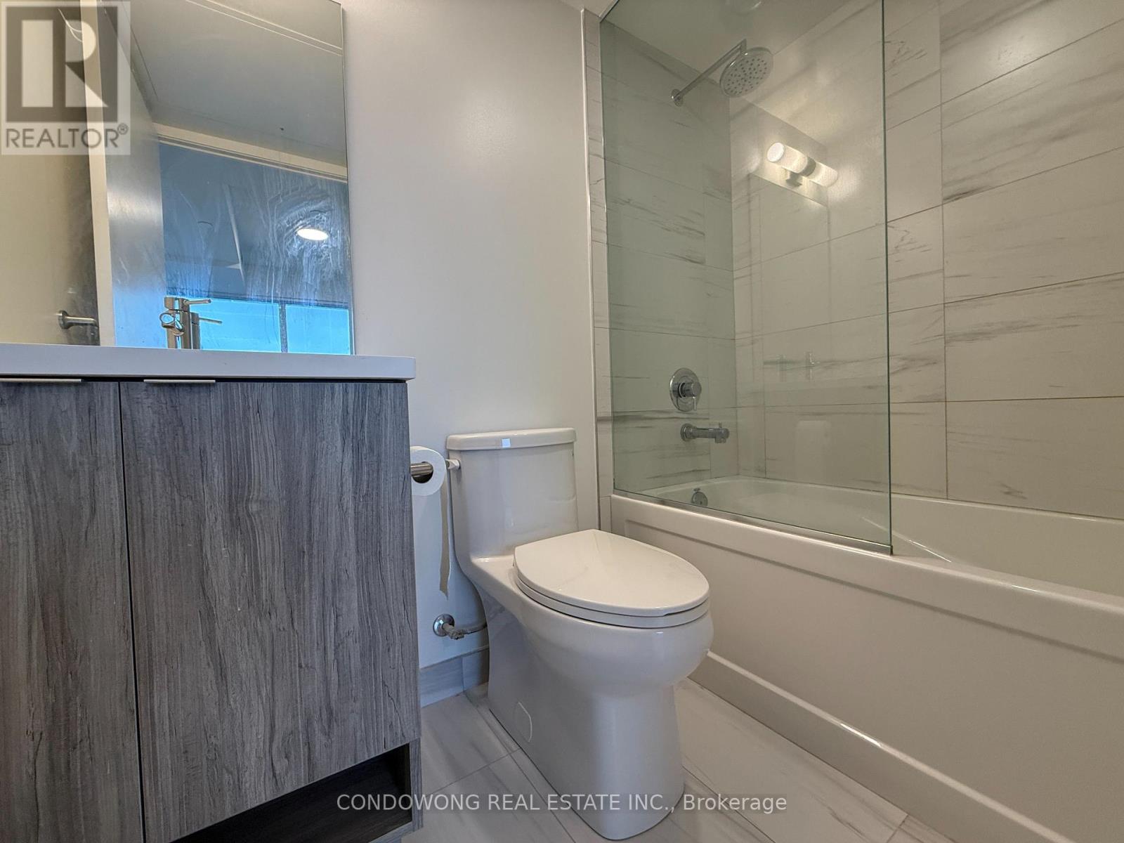2102 - 138 Downes Street, Toronto, Ontario  M5E 0E4 - Photo 13 - C12643924